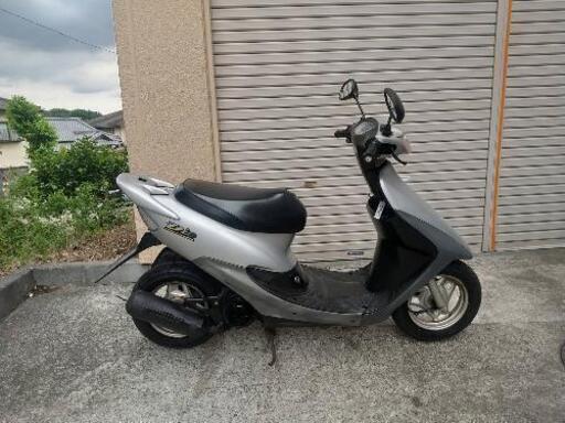 バッテリー、タイヤ前後新品　ホンダ　ライブディオ　フロントディスクブレーキ　プログレCDI、ハイマウントストップランプ、サイドスタンド付き