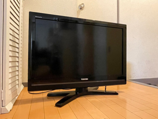 東芝 ／ TOSHIBA REGZA 32型テレビ　ハードディスク、アンテナケーブル付