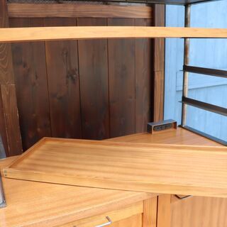 Journal Standard Furniture（ジャーナルスタンダードファニチャー）のBRISTOL（ブリストル）シリーズのキッチンボード♪コンセント付きで家電の使用にも便利なレンジボードです！