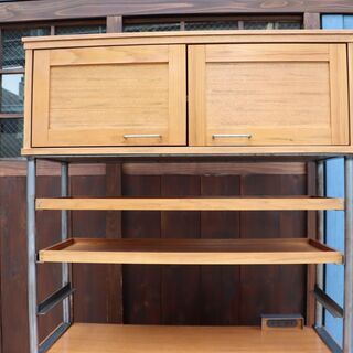 Journal Standard Furniture（ジャーナルスタンダードファニチャー）のBRISTOL（ブリストル）シリーズのキッチンボード♪コンセント付きで家電の使用にも便利なレンジボードです！