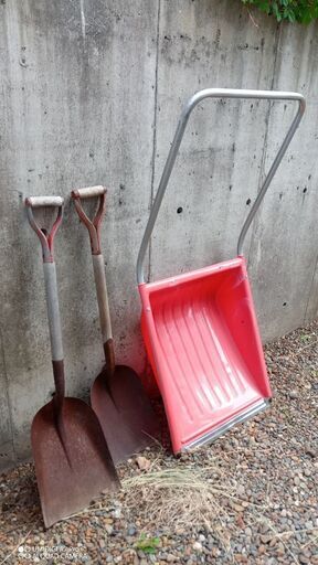 終了 ママさんダンプ1台 鉄スコップ3本 ツルハシ1本 取りに来てくださる方 抹茶 神奈川 澄川のその他の中古あげます 譲ります ジモティーで不用品の処分