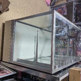 ガラス　ショーケース