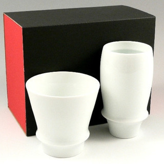 白い誘惑  超薄手の磁器で出来たグラスを思わせる、焼酎杯日本文化
