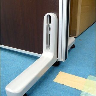 札幌 大型パーテーション 3枚組 一枚幅120×高さ180㎝ アルミ 木目調 
