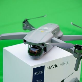 2020年2月発売のDJI社ドローンMAVIC AIR2の標準セットを付属