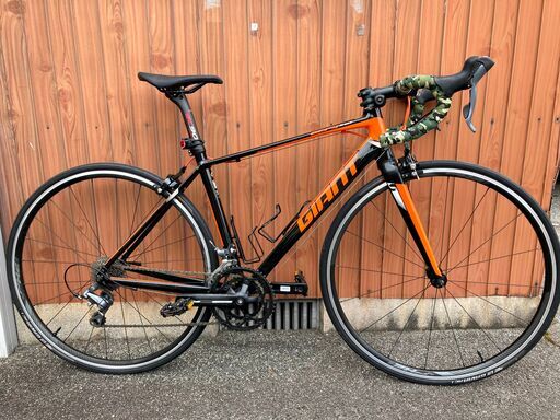 GIANT DEFY4 2016モデル Sサイズ <ブレーキSHIMANO105> - ロード GIANT DEFY4 2016モデル Sサイズ <ブレーキSHIMANO105> - ロード