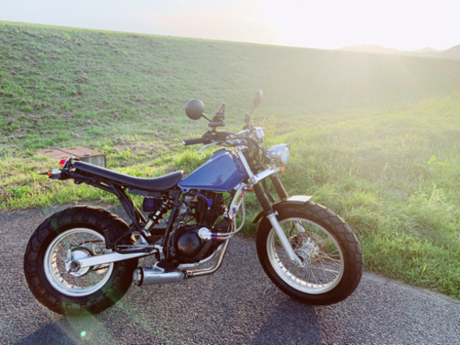 ヤマハ　TW200