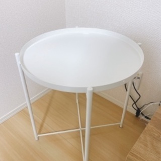 IKEA グラドム トレイテーブル　ホワイト