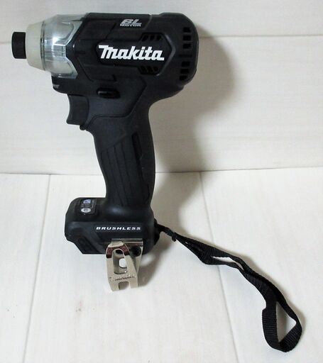 ☆マキタ Makita TD111D 充電式 インパクトドライバ◆小型・軽量で取り回しが楽々