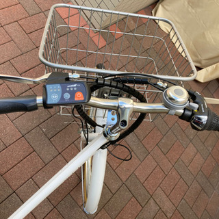 購入者決定しました　ほぼ新品　電動自転車　DACT266 パールホワイト