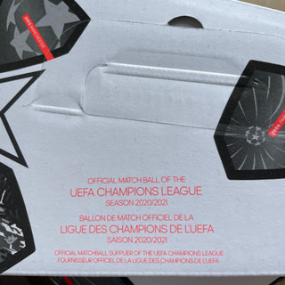 アディダス サッカーボール