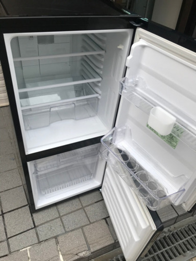 冷蔵庫　2018  大阪市内配達無料⭕️保証付き