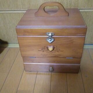 木製メイク(コスメ)ボックス(小物　アクセサリー　裁縫箱　救急箱...
