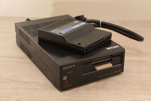 MSX 外付け3.5インチFDドライブ HBD-30W + インターフェースケーブル HBK-30 (J940txY)