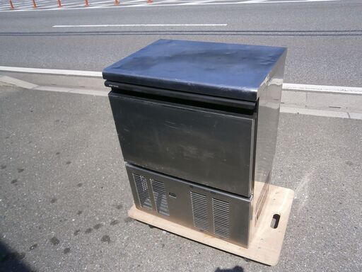 ☆中古品 ホシザキ キューブアイスメーカー 製氷機 IM-45M 2009年製 45L 動作問題なし☆