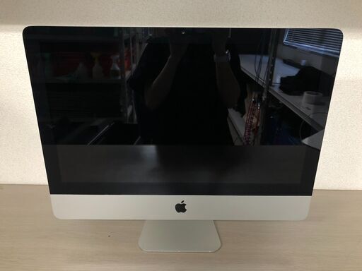 ※残り1台※iMac MC309J/A 10.8 (21.5インチ)　macOS 10.12.6 Sierra シエラ　付属品付　デスクトップ　Apple
