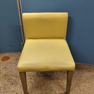 椅子 チェア イエロー 黄色 業務用 店舗用 木製 レザー調 破れ有り