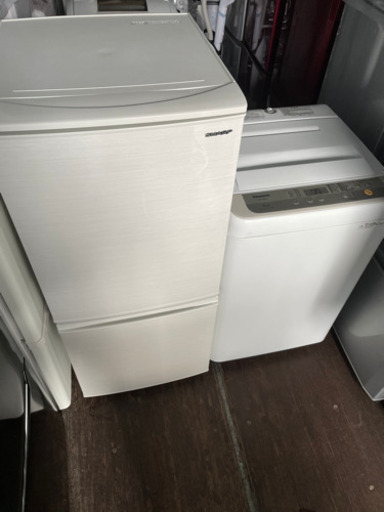 No.905 SHARP 137L冷蔵庫　Panasonic 5kg洗濯機　　2019年製国内大手メーカー2点セット　近隣配送無料