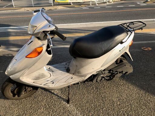 実動　アドレスV125　　CF4EA　シルバー 　シート張り替え済み　リアブレーキ、リアタイヤ新品 実動 アドレスV125 CF4EA シルバー シート張り替え済み リアブレーキ