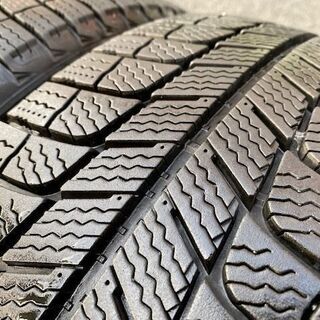 ボルボ純正 17インチスタッドレス V30、V40、V50、C30、S40など