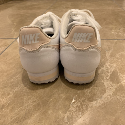 美品 配送可 ナイキスニーカーレディース22 5センチnike 白ピンク Hachi 芦屋の靴 スニーカー の中古あげます 譲ります ジモティーで不用品の処分