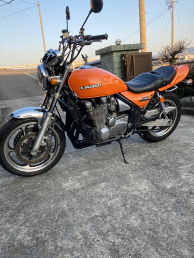 ゼファー1100 新品部品多数