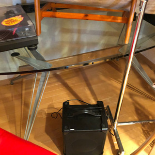 デザイナーテーブル