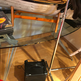 デザイナーテーブル