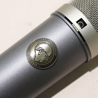 【苫小牧バナナ】良品 NEUMANN/ノイマン TLM67 コンデンサーマイク＆EA87 ショックマウントホルダー/ラージ ダイアフラム シリアル入/木製ケース付
