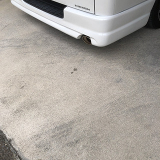 200系リアバンパー