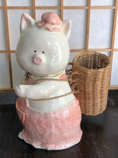 インテリア　ブタさん　貯金箱　置物　小物　オススメ　飾り　現品限り