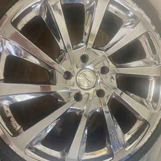 19インチ　ロクサーニ