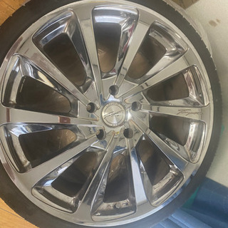 19インチ　ロクサーニ