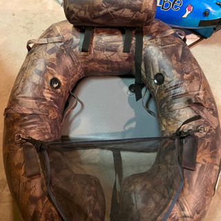 ゼファーボートのC型フローター