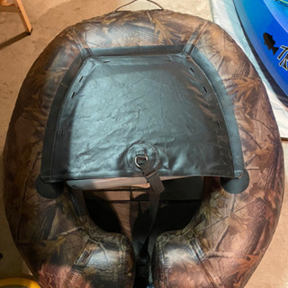 ゼファーボートのC型フローター