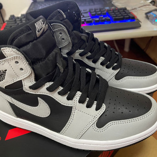 1~5回着用した6万7千円で購入したシャツです。 1~5回着用した6万7千円で購入したシャツです。