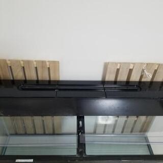 1200×450×450のコトブキのガラス水槽です。