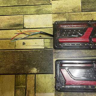 トラック　3連　テールランプ　Bluetoothイヤホン5.0プレゼント！