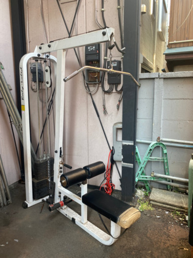 ラットプルダウンマシン