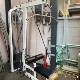 ラットプルダウンマシン