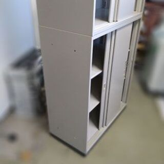 自社配送は札幌市内限定】オフィス用家具 ロッカー 鍵付き 上下分割 3 