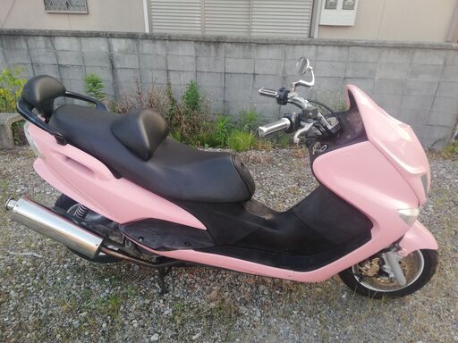 可愛いマジェスティ125cc 　メンテナンスしやすいキャブレターです。