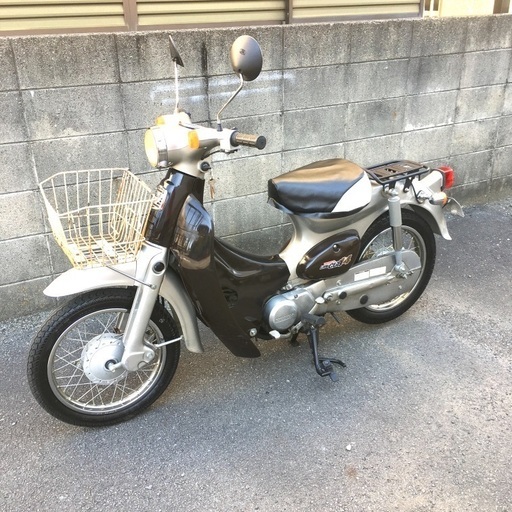 ホンダ　リトルカブ　きれい　Ｃ50  ＬＶ　　　廃車証　前後タイヤ新品、点火プラグ新品交換　12Ｖ　シート表皮新品　サイドスタンド付き　セル無し　3速ロータリー 早く見て、状態を確認して、早く決めてくれて、早く引き取って頂ける方限定。現金一括にて。