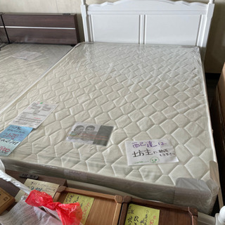 グランツ製ダブルベッド！新品マットレス！89800円を39800円