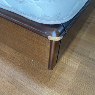 シモンズ　収納付セミダブルベッド　マットレス付