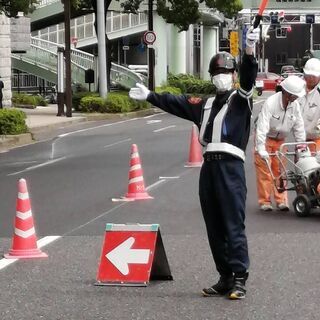 【梅田から電車で10分】交通整備スタッフ in 兵庫 /  【1...