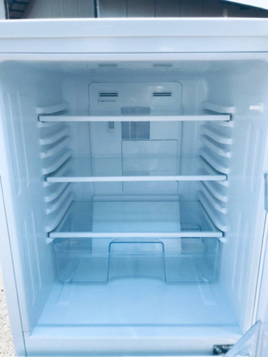 1352番 U-ING✨ノンフロン冷凍冷蔵庫✨UR-F110H‼️ - 冷蔵庫 