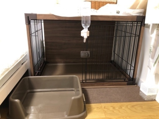 ■数回使用のみの美品■犬用ケージ、トイレ、水飲みセットでお譲りします