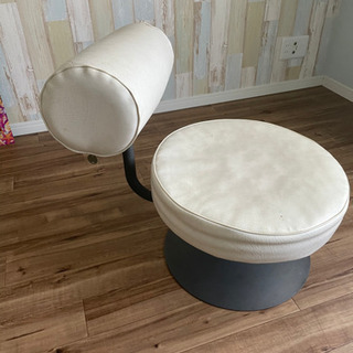 デンマーク産　白革　丸椅子
