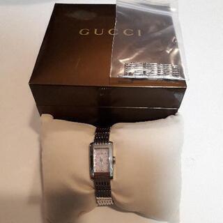 GUCCI グッチ 腕時計 時計 参考上代 14万8000円  状態よし GUCCI グッチ 腕時計 時計 参考上代 14万8000円 状態よし
